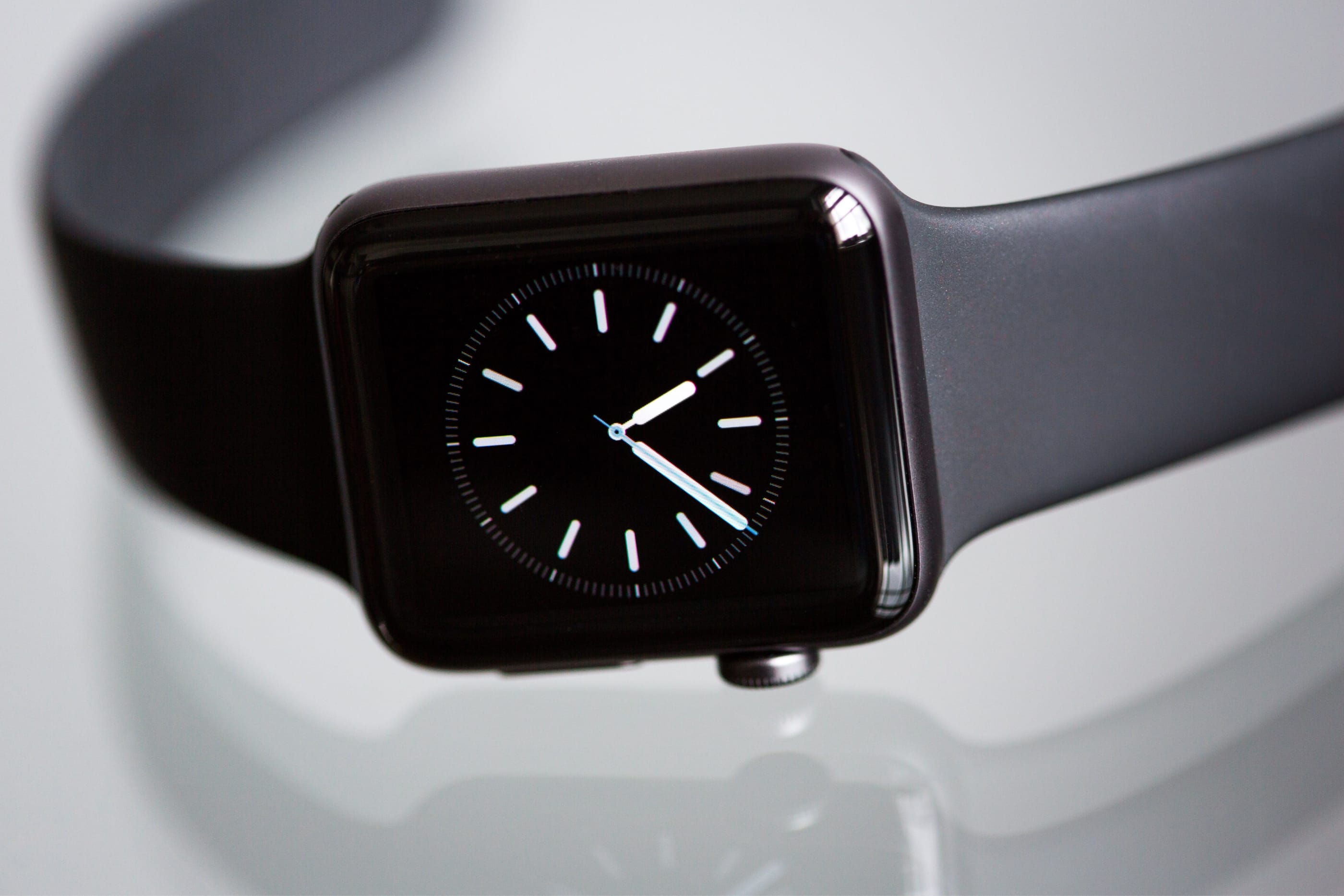 Smartwatch Reviews for Fitness and Style feature image
